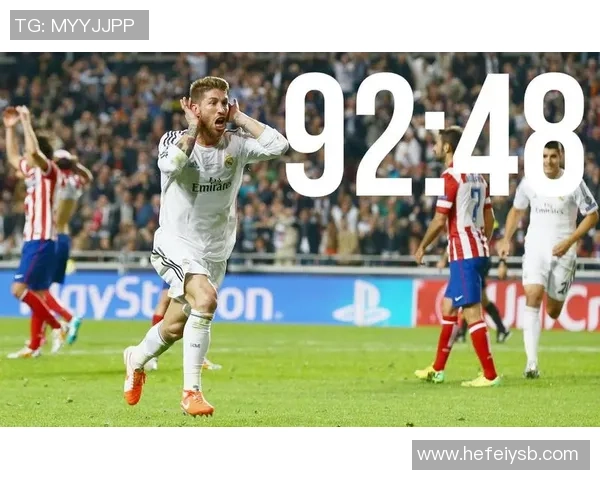 足球明星展现帅气风采的瞬间与魅力时刻解析